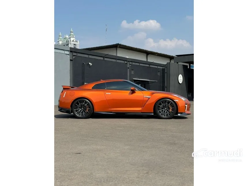 2022 Nissan GT-R Recaro Edition Coupe