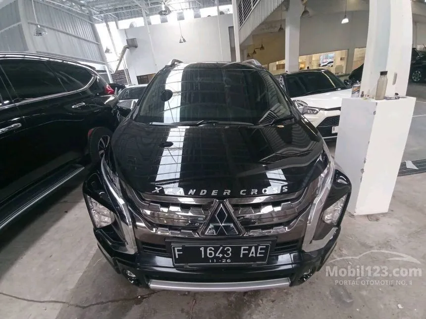 Jual Mobil Mitsubishi Xpander 2021 CROSS 1.5 di Jawa Barat Automatic Wagon Hitam Rp 241.000.000