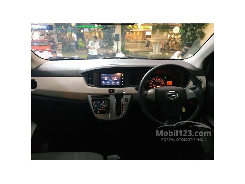 Jual Mobil  Daihatsu Sigra  2021  R 1 2 di DKI Jakarta 