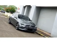 2022 Mercedes-Benz C200 1.5 Avantgarde Line Sedan W206 2022/2023 [LOW KM 26RB]