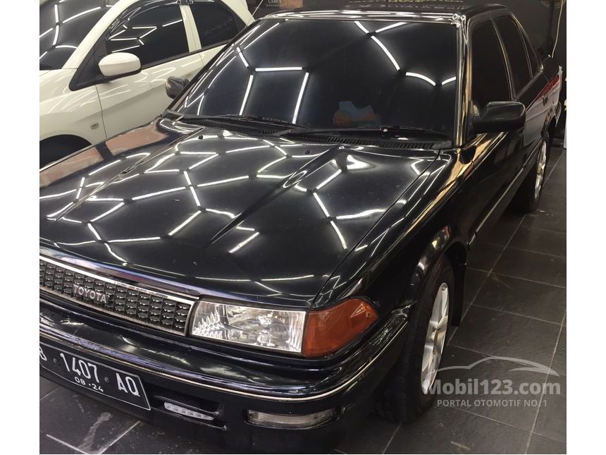 1989 Toyota Corolla Sedan