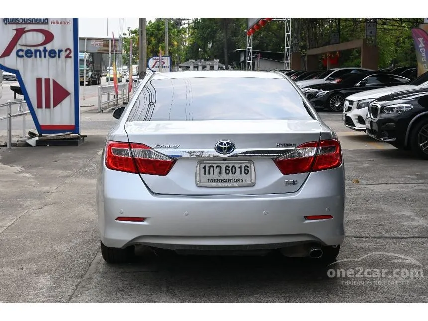 2013 Toyota CAMRY Hybrid Sedan