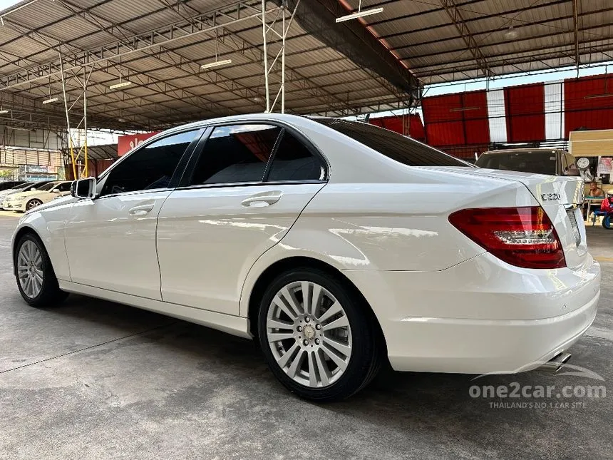 2015 Mercedes-Benz C220 CDI W204 Elegance Sedan