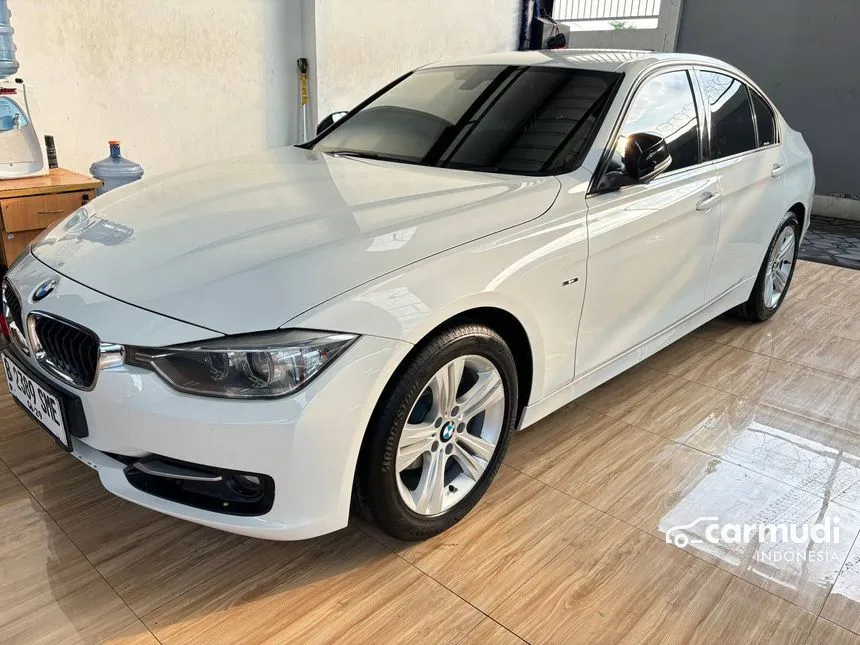 2014 BMW 320i Sport Sedan