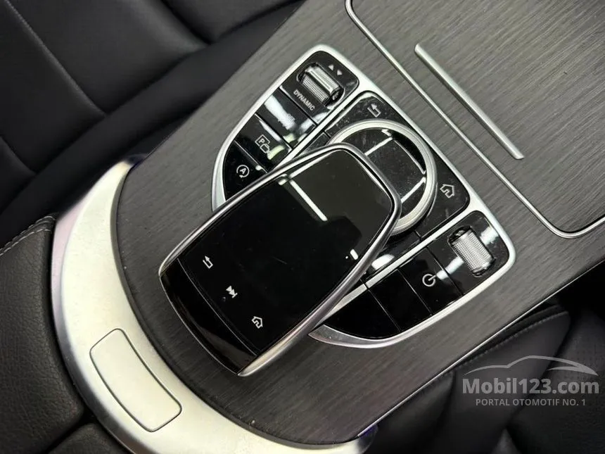 2019 Mercedes-Benz C200 EQ Boost Avantgarde Line Sedan