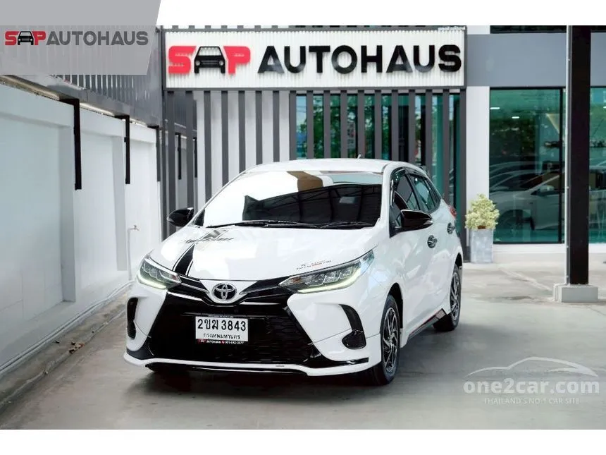 2021 Toyota YARIS Sport Hatchback