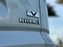 2023 Toyota Kijang Innova Zenix 2.0 V HV Modellista (Premium Color) MPV