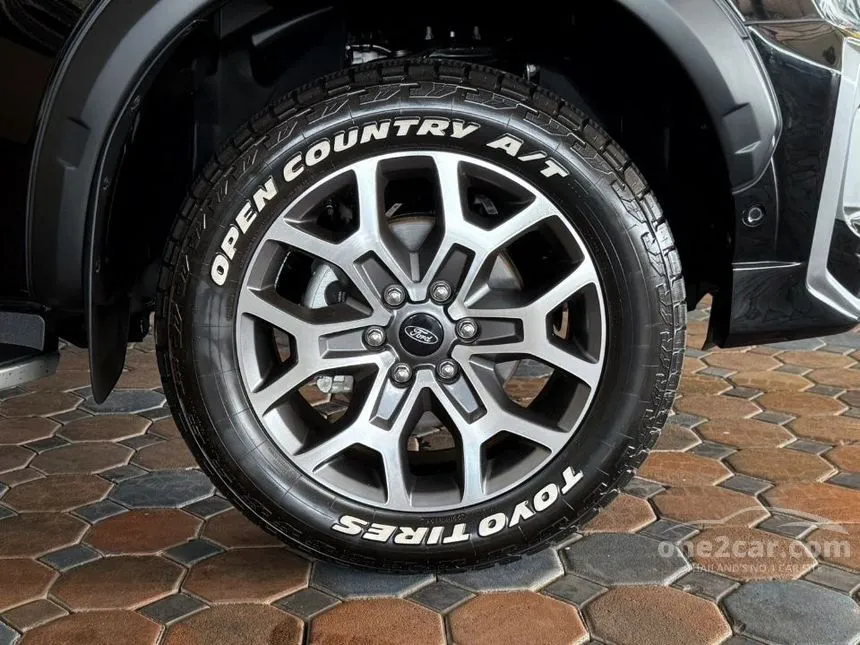 2023 Ford EVEREST Titanium+ SUV
