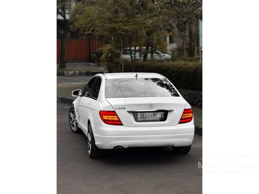 2013 Mercedes-Benz C200 CGI Sedan