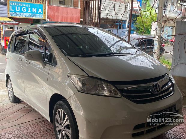 Mobil Bekas Dijual Di Makassar Makasar Sulawesi Selatan Indonesia Dari 1 Mobil Automatic Di Mobil123
