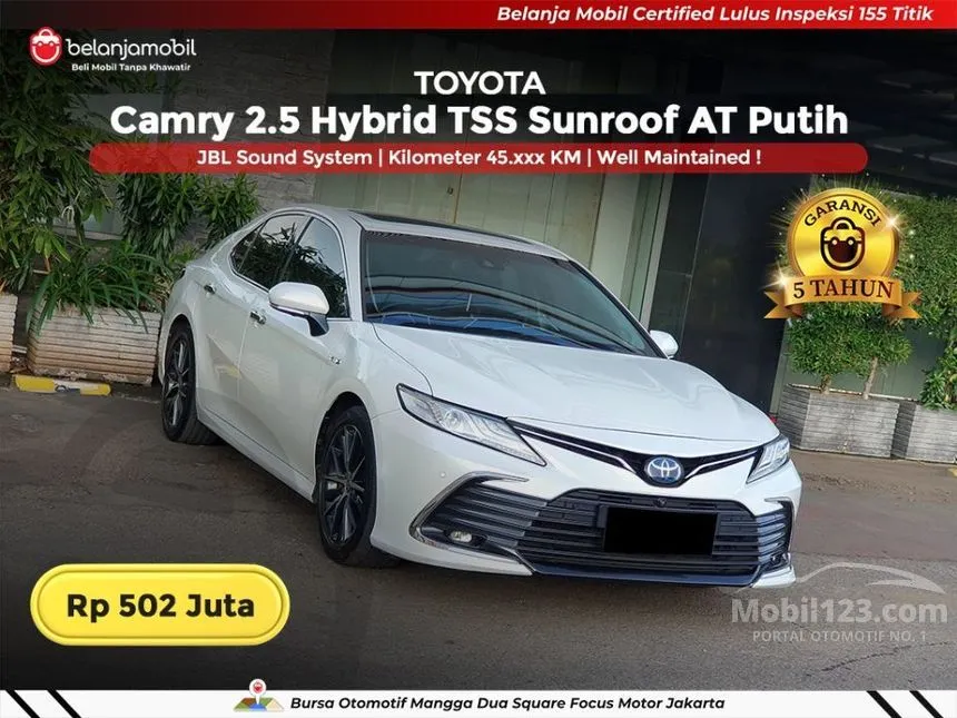 2023 Toyota Camry Hybrid (Premium Color) Sedan