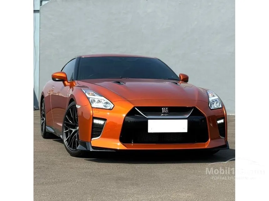 2022 Nissan GT-R Recaro Edition Coupe
