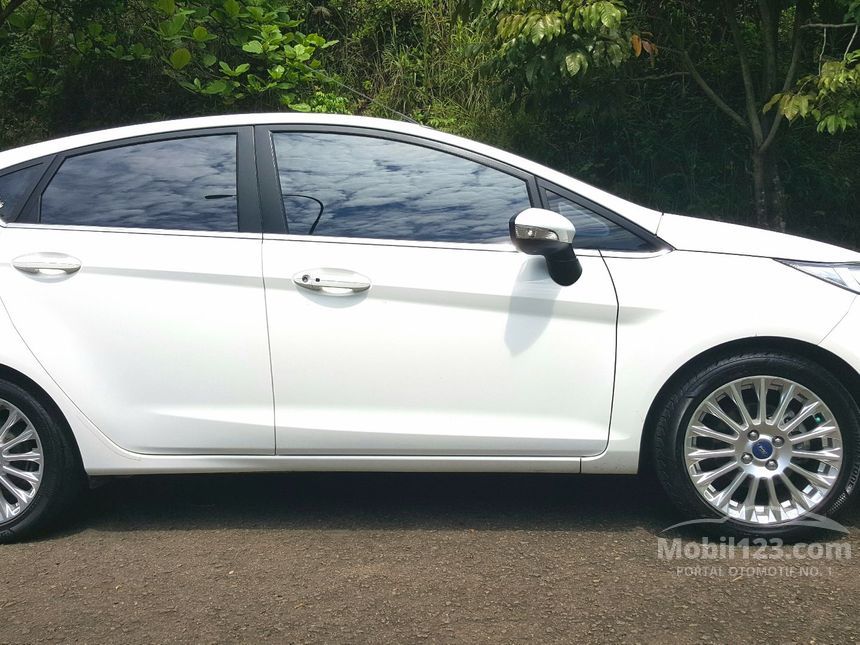 Jual Mobil  Ford  Fiesta  2013 Sport 1 5 di Jawa  Barat  