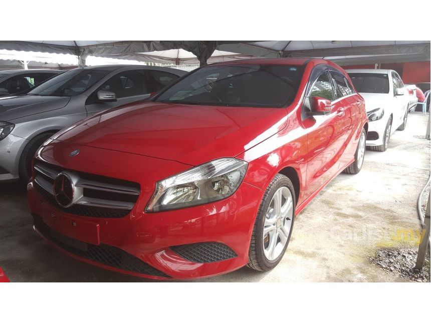 Mercedes-Benz A180 2014 1.6 in Kuala Lumpur Automatic Hatchback Red for