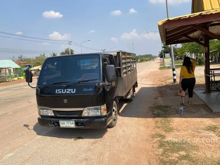 2011 Isuzu ELF NLR Truck