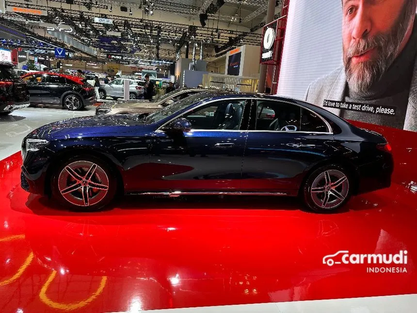 2025 Mercedes-Benz E300 AMG Line Sedan