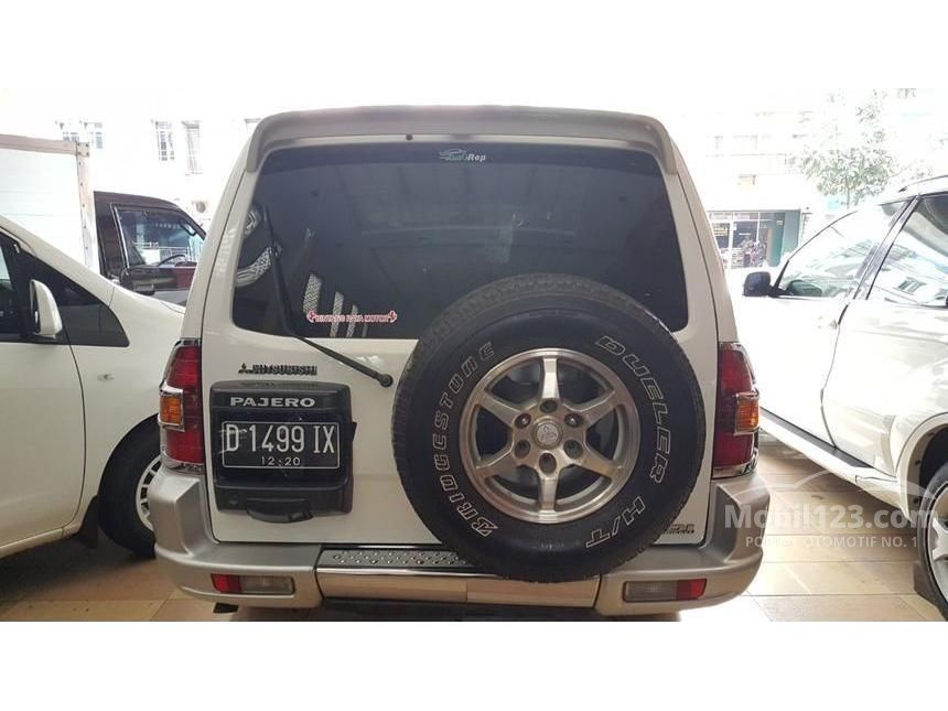 Jual Mobil  Mitsubishi Pajero  2000 3 2 di Jawa Barat 