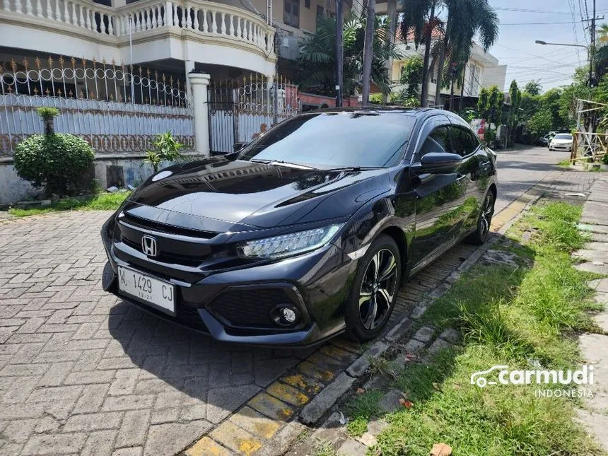 Jual Mobil Honda Civic 2018 E 1.5 di Jawa Timur Automatic Hatchback Hitam Rp 360.000.000