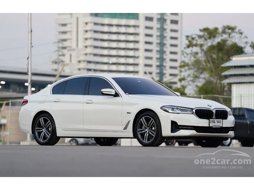 2022 BMW 530e Elite Sedan