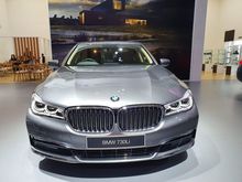 PROMO GIIAS 2019 SPESIAL DISKON BONUS TERBAIK SE INDONESIA NIK 2018 BMW 730Li 2.0 Sedan