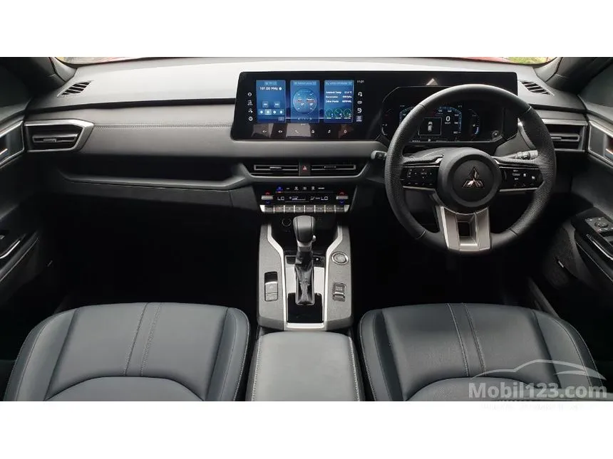 2025 Mitsubishi XFORCE Ultimate Diamond Sense SUV