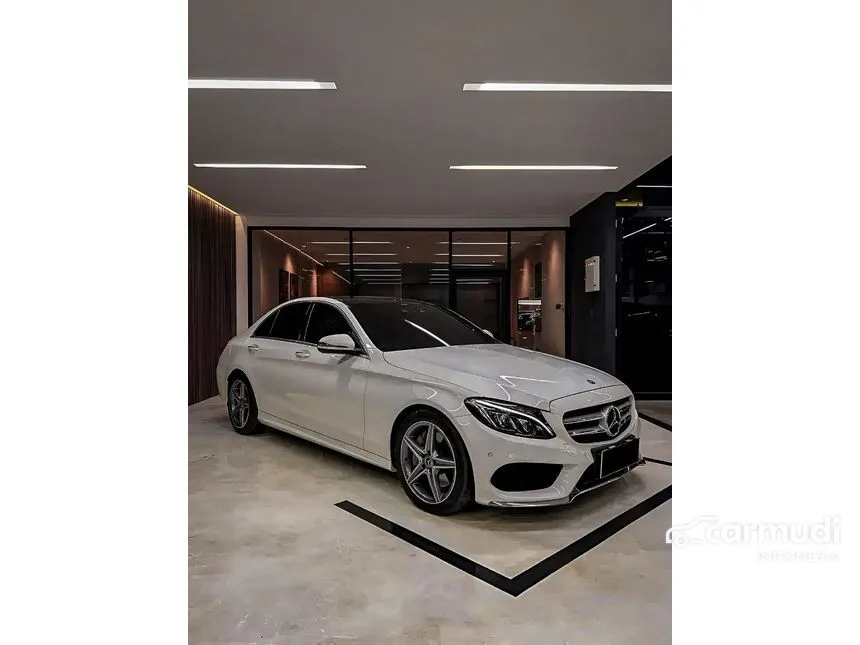 2018 Mercedes-Benz C300 AMG Line Sedan
