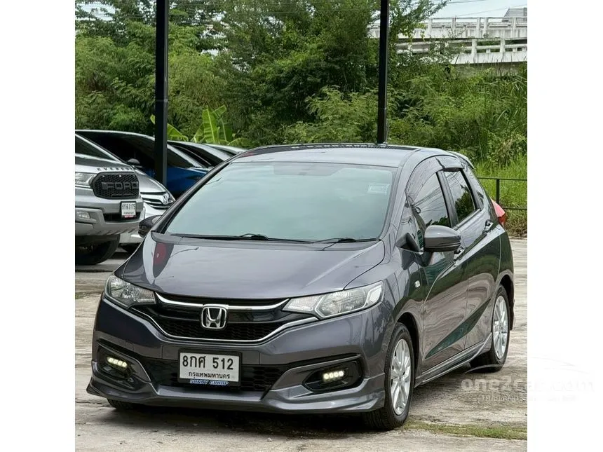 2017 Honda JAZZ V Hatchback