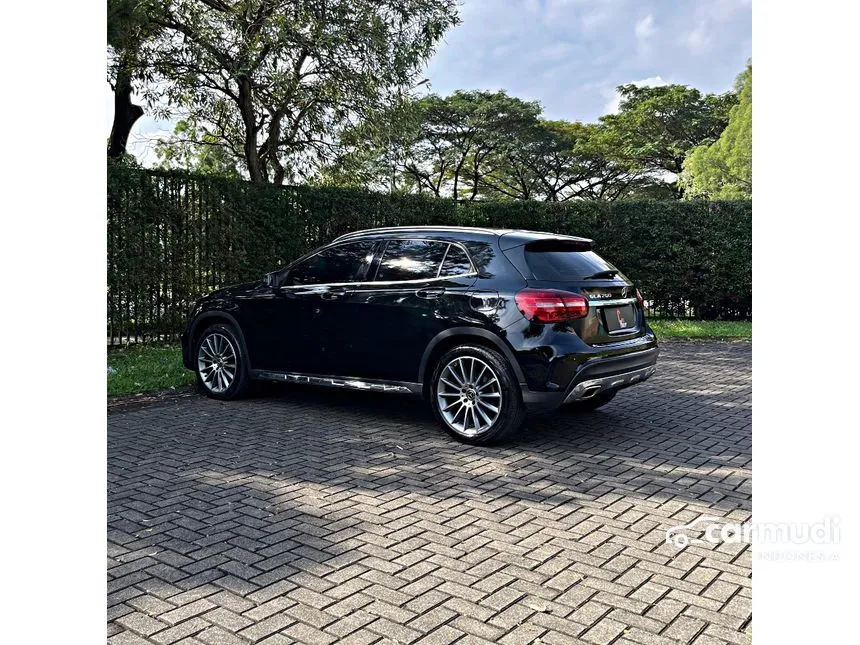 2019 Mercedes-Benz GLA200 AMG Line SUV
