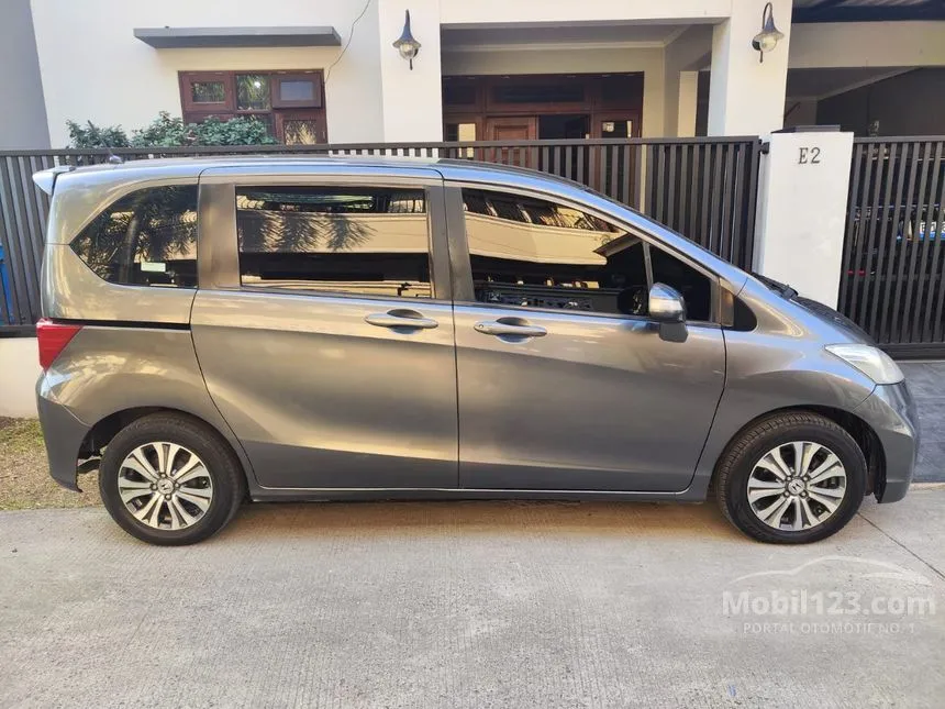 2013 Honda Freed S MPV