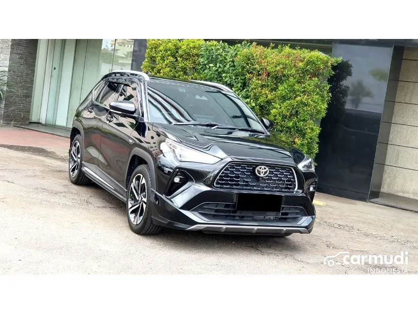 2023 Toyota Yaris Cross S with GR Parts Aero Pkg SUV
