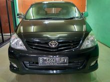 Toyota Kijang innova MT 2009 siap pakai