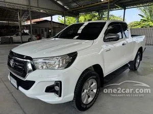 2018 Toyota HILUX REVO 2.4 E Prerunner Smart Cab Pickup