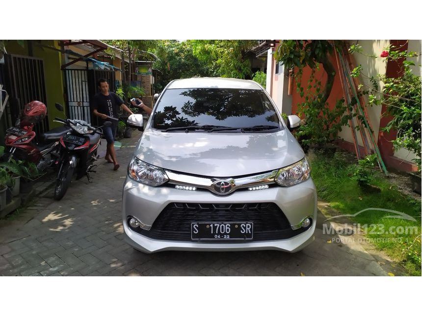 Jual Mobil Toyota Avanza 2017 Veloz 1.3 di Jawa Timur 