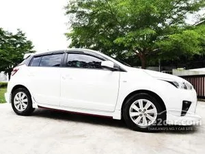 2016 Toyota YARIS 1.2 E Hatchback