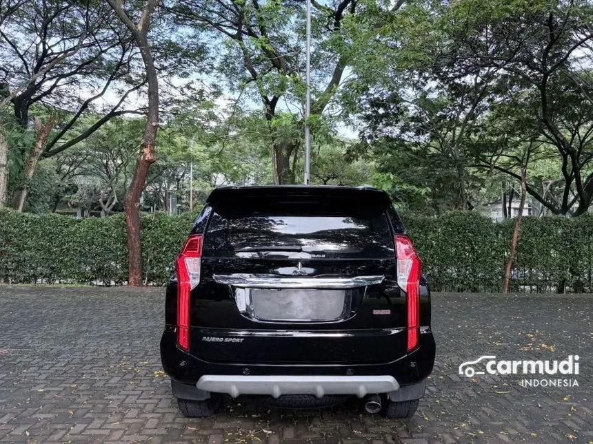 2017 Mitsubishi Pajero Sport Dakar 4X2 SUV