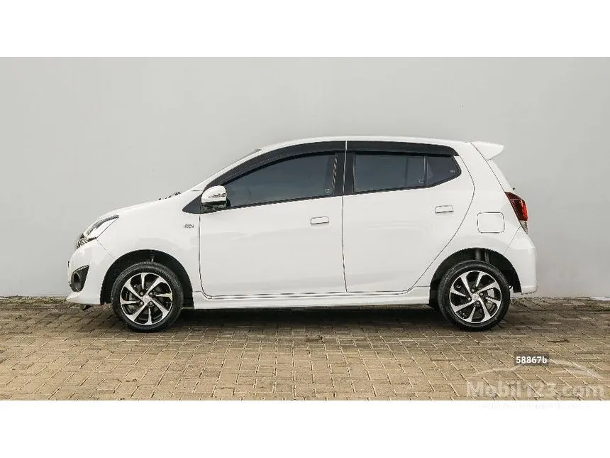 2019 Daihatsu Ayla R Hatchback