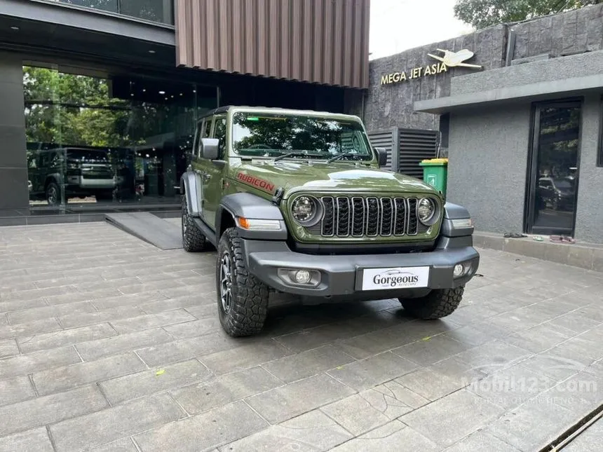 Jual Mobil Jeep Wrangler 2024 Rubicon Unlimited 2.0 di Jawa Timur Automatic SUV Hijau Rp 2.500.000.000
