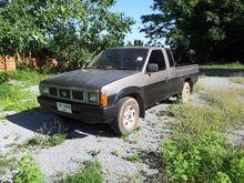 1992 Nissan Big M 2.5 KING CAB Super DX Pickup MT