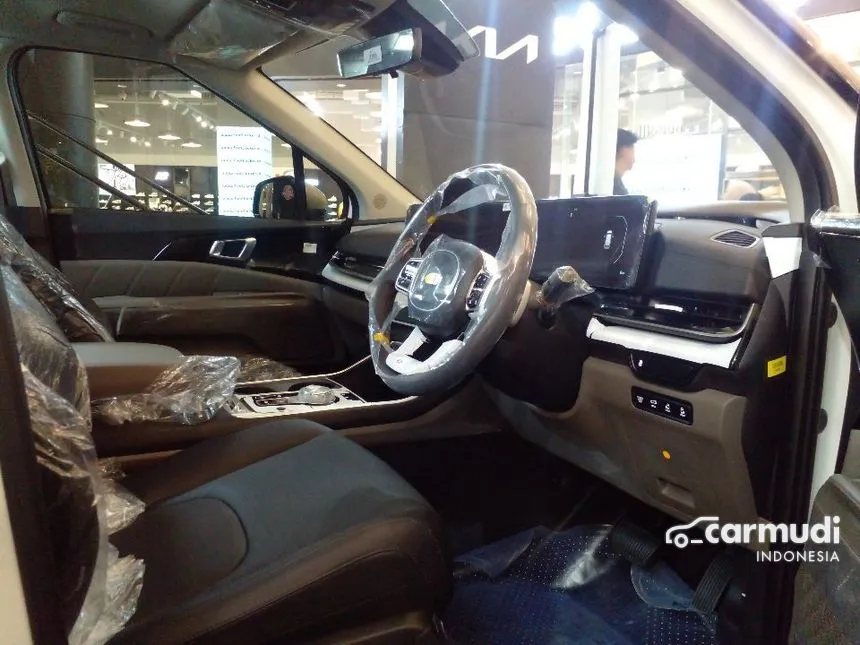 2024 KIA Carnival Hybrid MPV