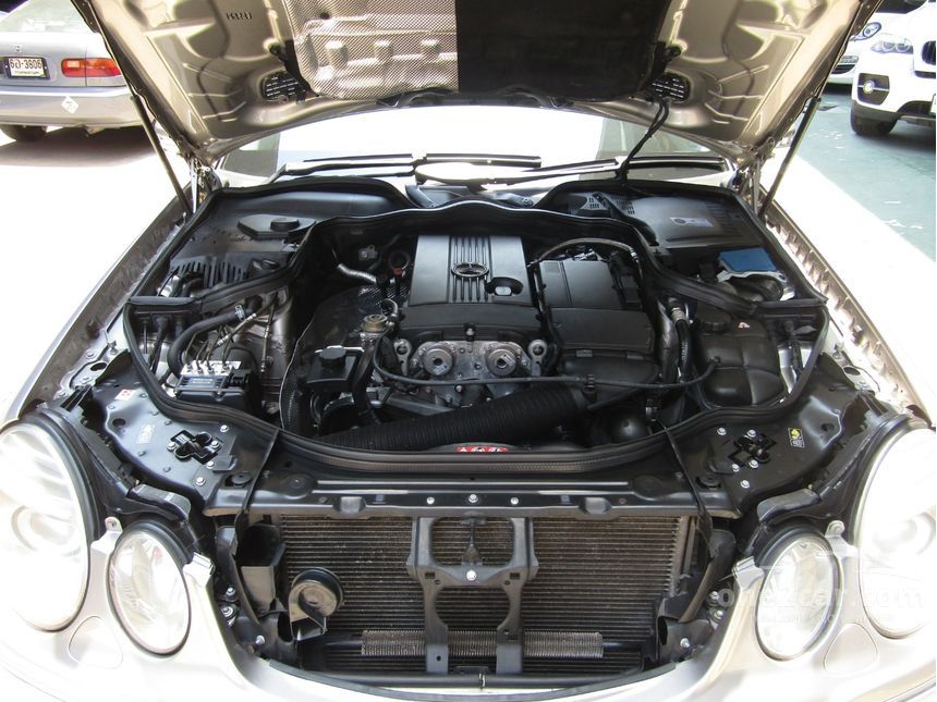 2007 Mercedes-Benz E200 Kompressor Elegance Sedan