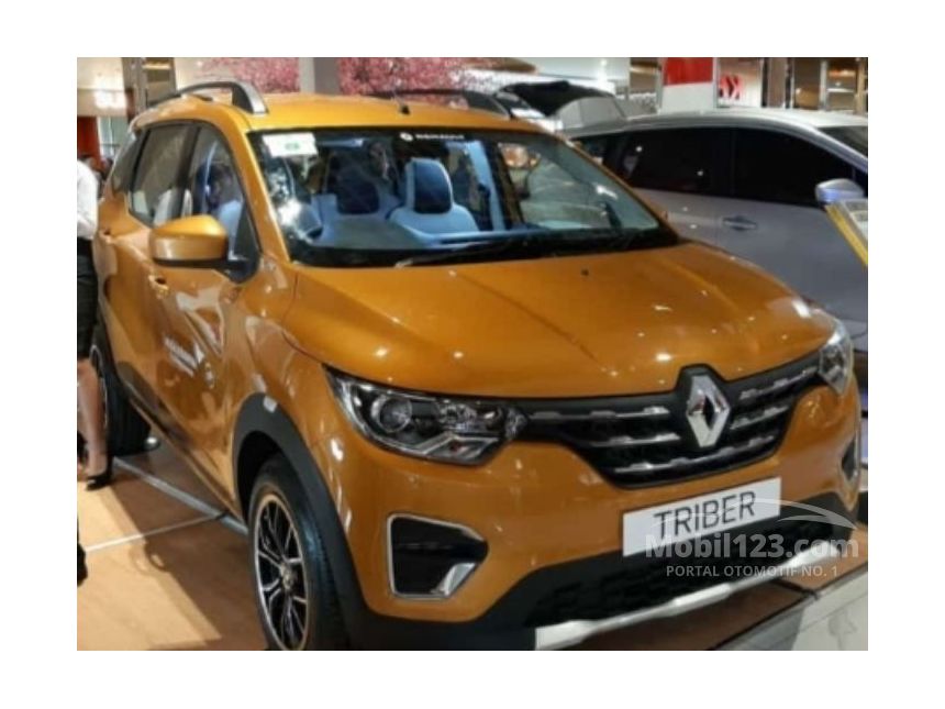 Jual Mobil Renault Triber 2019 RXZ 1.0 di Jawa Barat ...