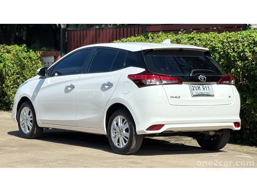 2018 Toyota YARIS G Hatchback