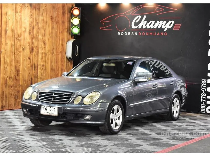2006 Mercedes-Benz E200 Kompressor Elegance Sports Sedan