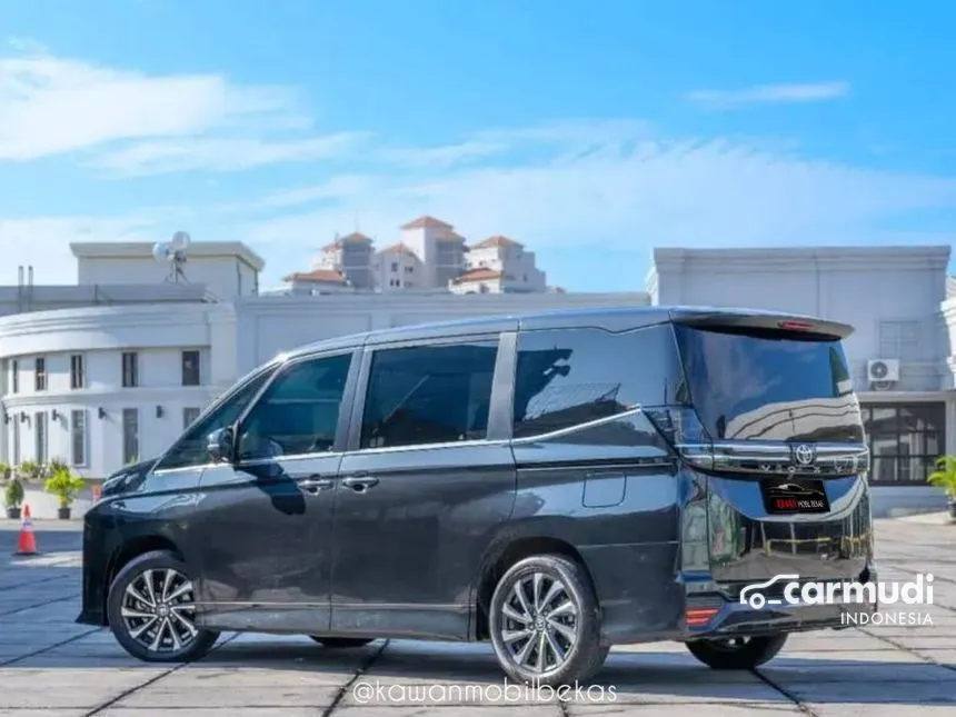 2022 Toyota Voxy Van Wagon