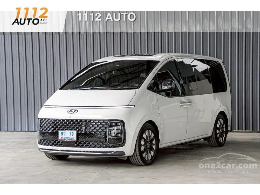 2022 Hyundai Staria Premium Van