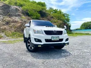 2014 Toyota HILUX VIGO 2.5 Champ E TRD Sportivo Prerunner Smart Cab Pickup