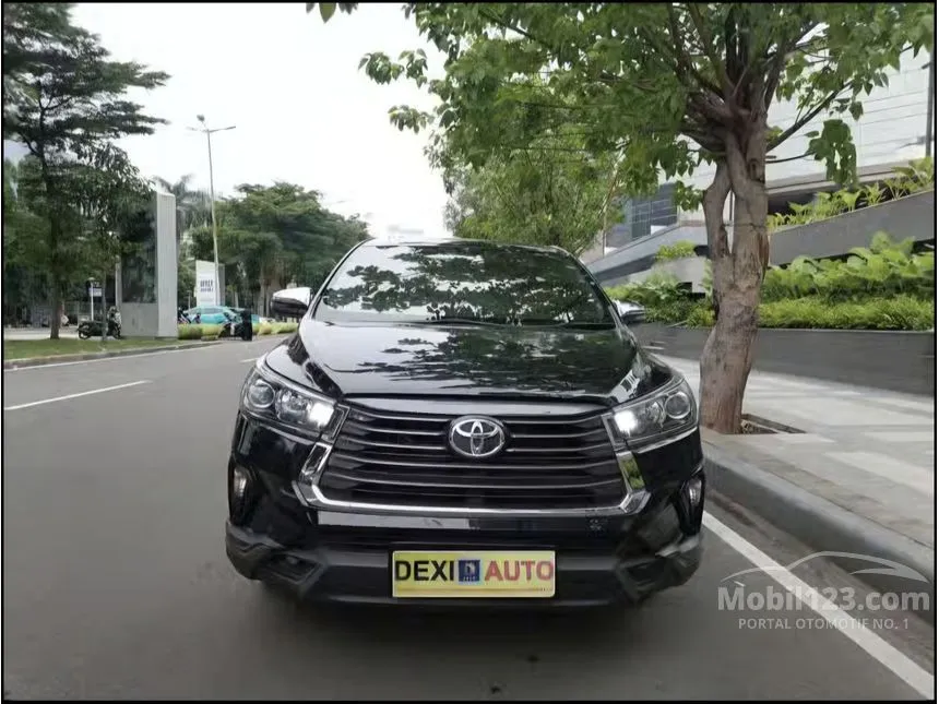 2022 Toyota Kijang Innova Venturer MPV