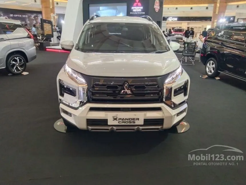 Jual Mobil Mitsubishi Xpander 2024 CROSS Premium Package 1.5 di Banten Automatic Wagon Putih Rp 278.000.000