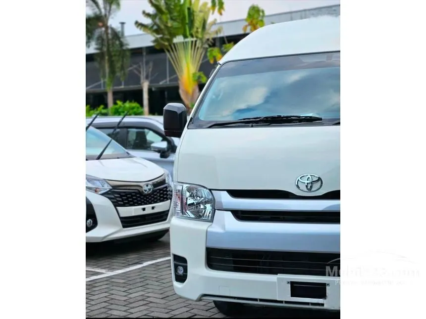 Jual Mobil Toyota Hiace 2024 Premio 2.8 di Jawa Barat Manual Van Wagon Putih Rp 554.800.000