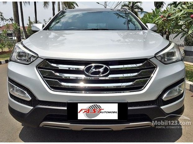 Hyundai Mobil Bekas Baru dijual di Indonesia - Dari 4 
